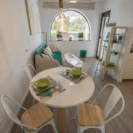 In Front Of The Pool, Large Terrace, Elegant & Confortable, Wi-fi * Коста Калма