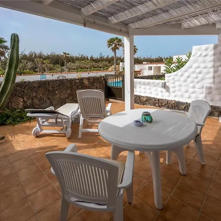 Appartamento In Front Of The Pool, Large Terrace, Elegant & Confortable, Wi-fi Costa Calma
