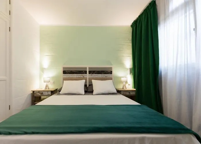 In Front Of The Pool, Large Terrace, Elegant & Confortable, Wi-fi 코스타카르마